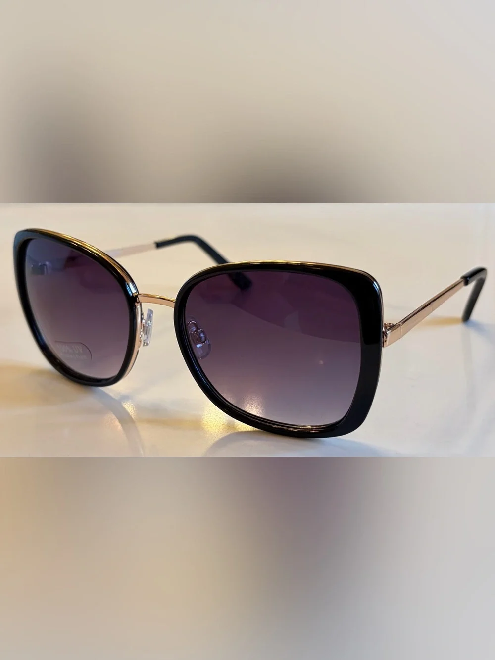 USED Women’s Chico’s Sunglasses